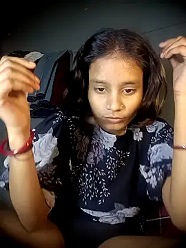 Hot Mayra  online show from November 30, 2025, 6:52 pm