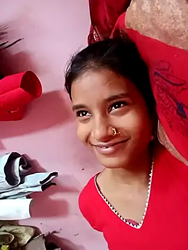 Snapshot of Hot_Mayra_ chatting on September 25, 2025, 5:13 am Hot Mayra  online show from September 25, 2025, 5:13 am