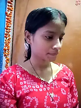 Snapshot of Hot_Mayra_ chatting on October 27, 2025, 7:31 am Hot Mayra  online show from October 27, 2025, 7:31 am