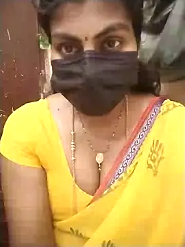 Snapshot of Nithiila chatting on January 17, 2026, 9:35 am Nithiila online show from January 17, 2026, 9:35 am