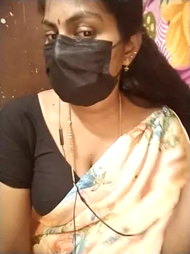 Snapshot of Nithiila chatting on December 5, 2025, 6:01 am Nithiila online show from December 5, 2025, 6:01 am