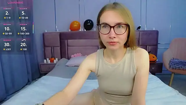 Snapshot of JessieJuss chatting on October 29, 2025, 6:45 am JessieJuss online show from October 29, 2025, 6:45 am