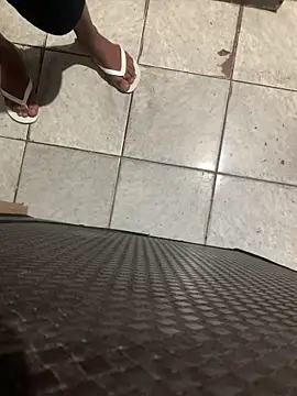 hmleonardo online show from March 20, 2026, 4:13 am