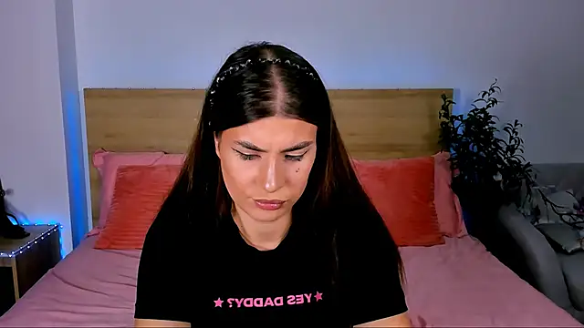 Snapshot of Bella_Davis_love chatting on September 28, 2025, 8:05 pm Bella Davis love online show from September 28, 2025, 8:05 pm