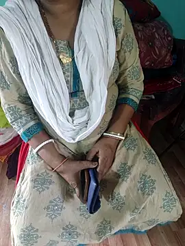 desi boudi87 online show from April 14, 2026, 9:14 am