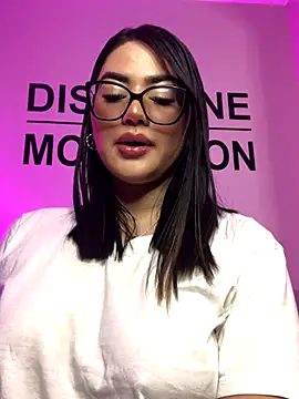 Snapshot of Catalina-Malave chatting on November 26, 2025, 2:11 am Catalina-Malave online show from November 26, 2025, 2:11 am