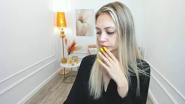 EmilyGraydis online show from April 8, 2026, 7:48 pm