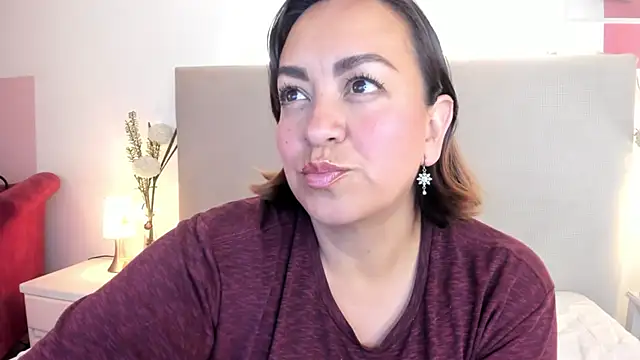 Snapshot of Angel_Velvet chatting on February 25, 2026, 5:02 pm Angel Velvet online show from February 25, 2026, 5:02 pm