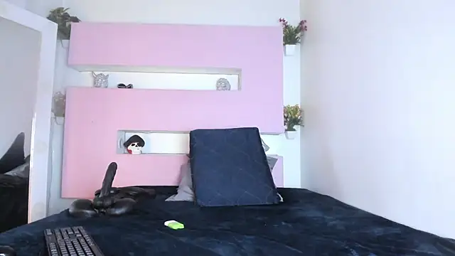 Snapshot of Zairaa_Fox chatting on November 3, 2025, 8:34 pm Zairaa Fox online show from November 3, 2025, 8:34 pm