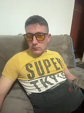 GsprDniel4 online show from December 15, 2025, 8:03 pm