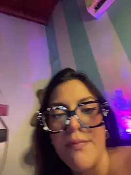 Snapshot of alilith chatting on February 3, 2026, 6:46 pm alilith online show from February 3, 2026, 6:46 pm