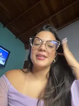 alilith online show from October 28, 2025, 8:08 pm