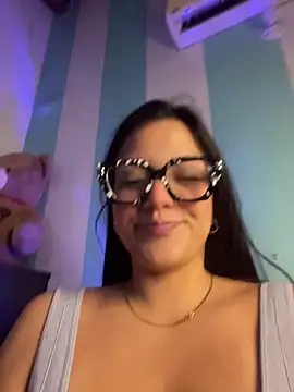 Snapshot of alilith chatting on February 17, 2026, 8:17 pm alilith online show from February 17, 2026, 8:17 pm