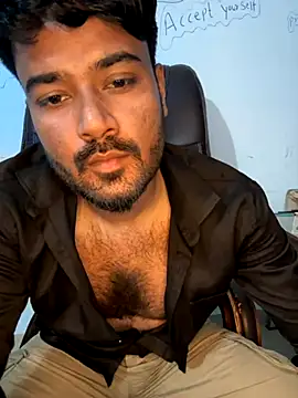 Snapshot of MeekBatgirl chatting on October 12, 2025, 1:12 pm MeekBatgirl online show from October 12, 2025, 1:12 pm