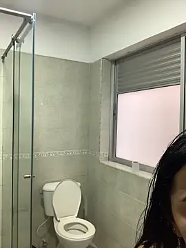 Nathi Medusa online show from December 5, 2025, 7:01 pm