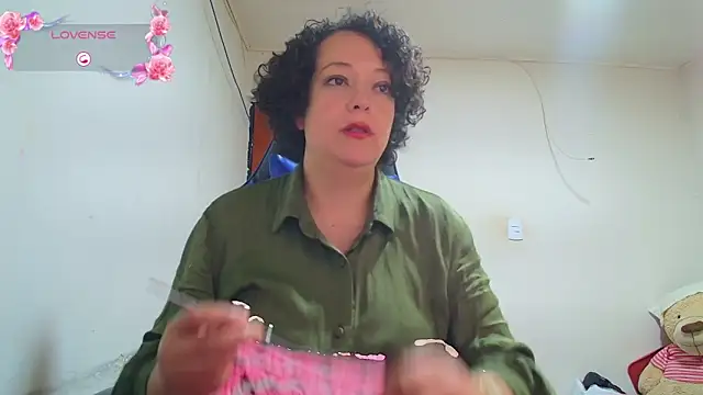 Miss Oriana online show from November 9, 2025, 9:13 am