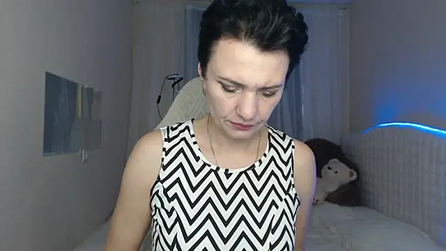 Snapshot of AvaSaturnian chatting on November 22, 2025, 1:21 pm AvaSaturnian online show from November 22, 2025, 1:21 pm