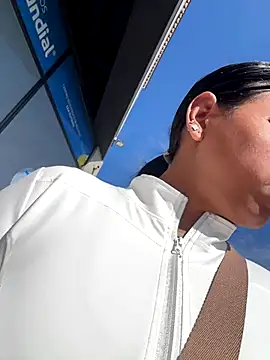 Snapshot of Michluxe_69 chatting on November 29, 2025, 1:44 pm Michluxe 69 online show from November 29, 2025, 1:44 pm