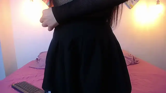 Snapshot of escar_let chatting on November 14, 2025, 3:32 am escar let online show from November 14, 2025, 3:32 am