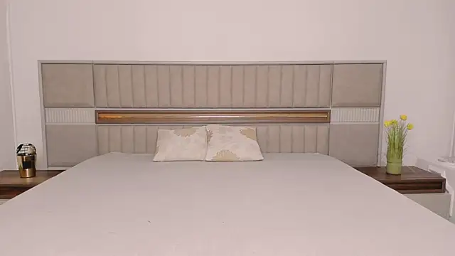 ClaudiaMilf online show from September 27, 2025, 9:10 pm