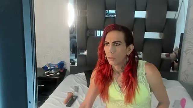 MissDiabla  online show from January 9, 2026, 12:45 pm