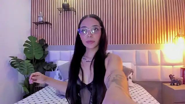 Snapshot of Roseaurora chatting on November 20, 2025, 12:39 pm Roseaurora online show from November 20, 2025, 12:39 pm