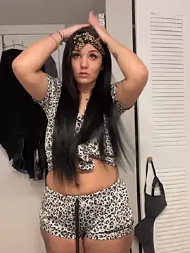 Prettygirl6070 online show from April 17, 2026, 8:00 pm