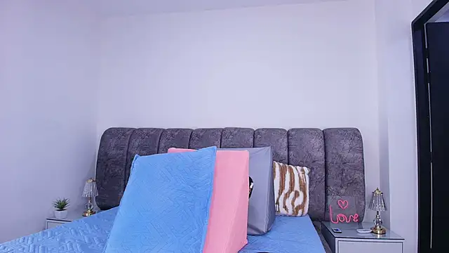 Snapshot of sweegirl69 chatting on November 21, 2025, 12:04 pm sweegirl69 online show from November 21, 2025, 12:04 pm