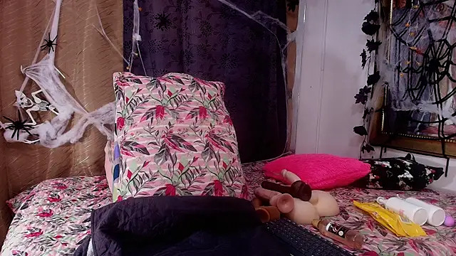 Snapshot of sweegirl69 chatting on October 26, 2025, 12:16 pm sweegirl69 online show from October 26, 2025, 12:16 pm