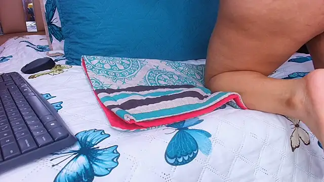 Snapshot of sweegirl69 chatting on September 15, 2025, 12:05 pm sweegirl69 online show from September 15, 2025, 12:05 pm