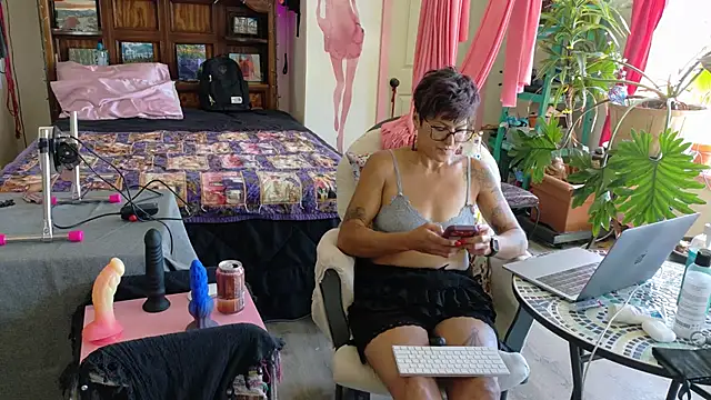 kinkycanner online show from May 31, 2026, 9:15 pm