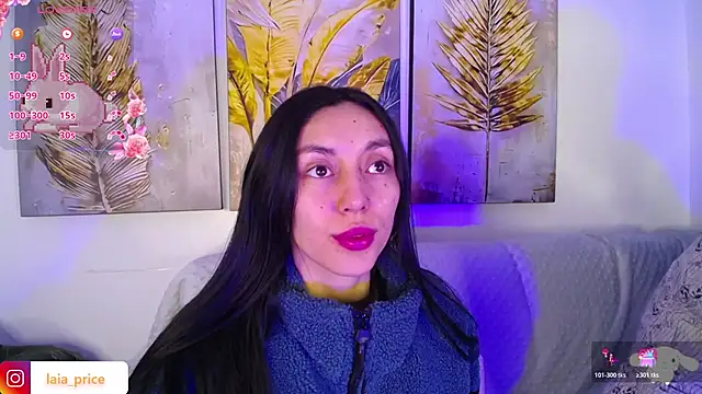 Snapshot of Laia_and_Damian chatting on November 11, 2025, 12:22 pm Laia and Damian online show from November 11, 2025, 12:22 pm