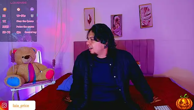 Snapshot of Laia_and_Damian chatting on October 23, 2025, 12:04 pm Laia and Damian online show from October 23, 2025, 12:04 pm