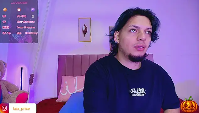 Snapshot of Laia_and_Damian chatting on October 25, 2025, 12:04 pm Laia and Damian online show from October 25, 2025, 12:04 pm