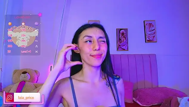 Snapshot of Laia_and_Damian chatting on November 28, 2025, 12:00 am Laia and Damian online show from November 28, 2025, 12:00 am