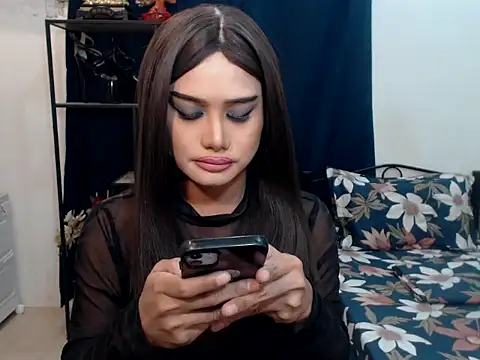 Snapshot of RositaUshvada chatting on October 12, 2025, 12:39 pm RositaUshvada online show from October 12, 2025, 12:39 pm