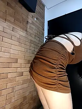 MiaForever1 online show from November 27, 2025, 8:53 pm