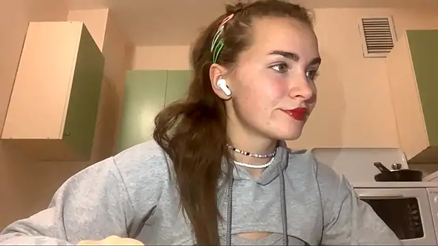 BunnyTiedeman online show from October 29, 2025, 5:45 pm