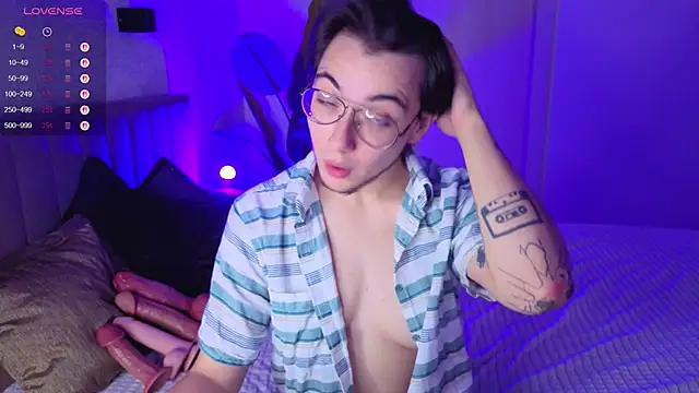 tyler bergg online show from September 24, 2025, 10:38 pm