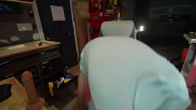 Snapshot of Soundfreak chatting on October 16, 2025, 3:59 am Soundfreak online show from October 16, 2025, 3:59 am