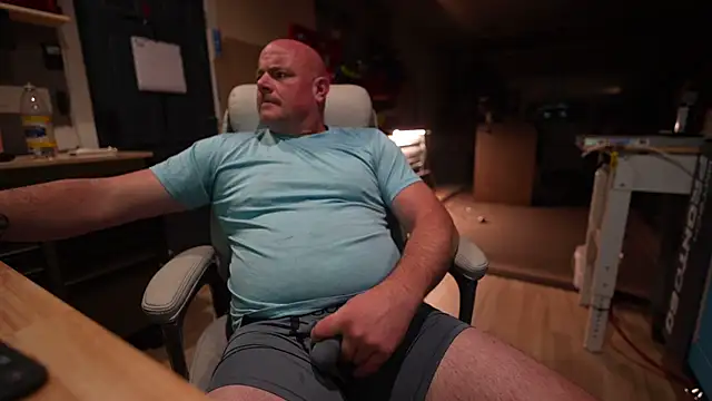 Snapshot of Soundfreak chatting on October 20, 2025, 6:15 am Soundfreak online show from October 20, 2025, 6:15 am