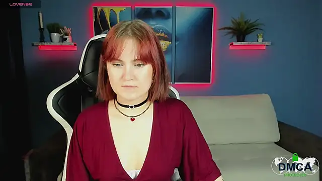 Snapshot of Roxy_foxi chatting on September 19, 2025, 8:07 am Roxy foxi online show from September 19, 2025, 8:07 am