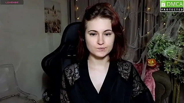 Snapshot of Roxy_foxi chatting on November 2, 2025, 1:10 am Roxy foxi online show from November 2, 2025, 1:10 am