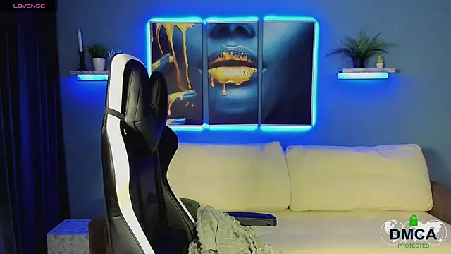 Snapshot of Roxy_foxi chatting on November 16, 2025, 1:10 am Roxy foxi online show from November 16, 2025, 1:10 am