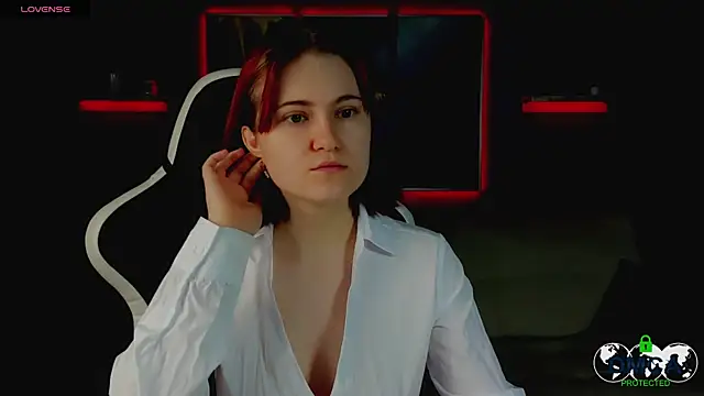 Snapshot of Roxy_foxi chatting on October 11, 2025, 1:06 am Roxy foxi online show from October 11, 2025, 1:06 am