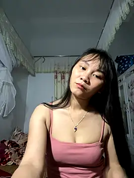 Almond-cute online show from September 18, 2025, 12:08 pm
