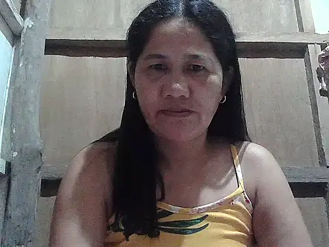 hotmama 063 online show from May 15, 2026, 9:02 pm