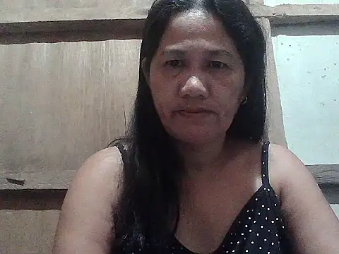 Snapshot of hotmama_063 chatting on July 4, 2026, 9:19 pm hotmama 063 online show from July 4, 2026, 9:19 pm