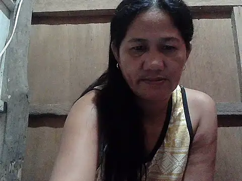 Snapshot of hotmama_063 chatting on December 14, 2025, 8:03 pm hotmama 063 online show from December 14, 2025, 8:03 pm