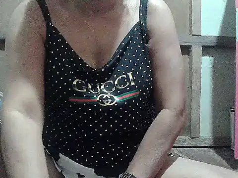 hotmama 063 online show from February 3, 2026, 9:58 am